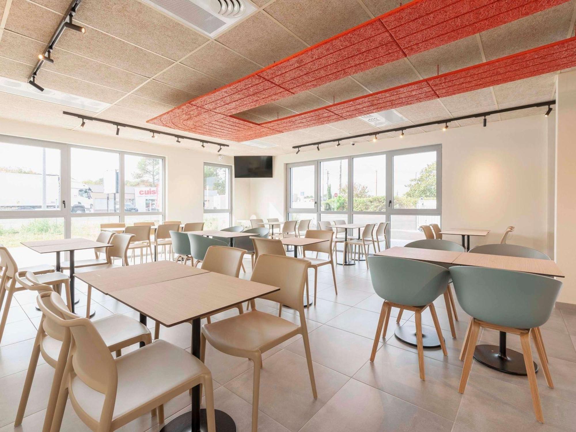 Ibis Budget Mont De Marsan Exterior foto